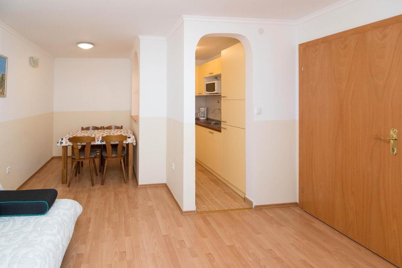 Apartments Carmen ツリクヴェニツァ エクステリア 写真