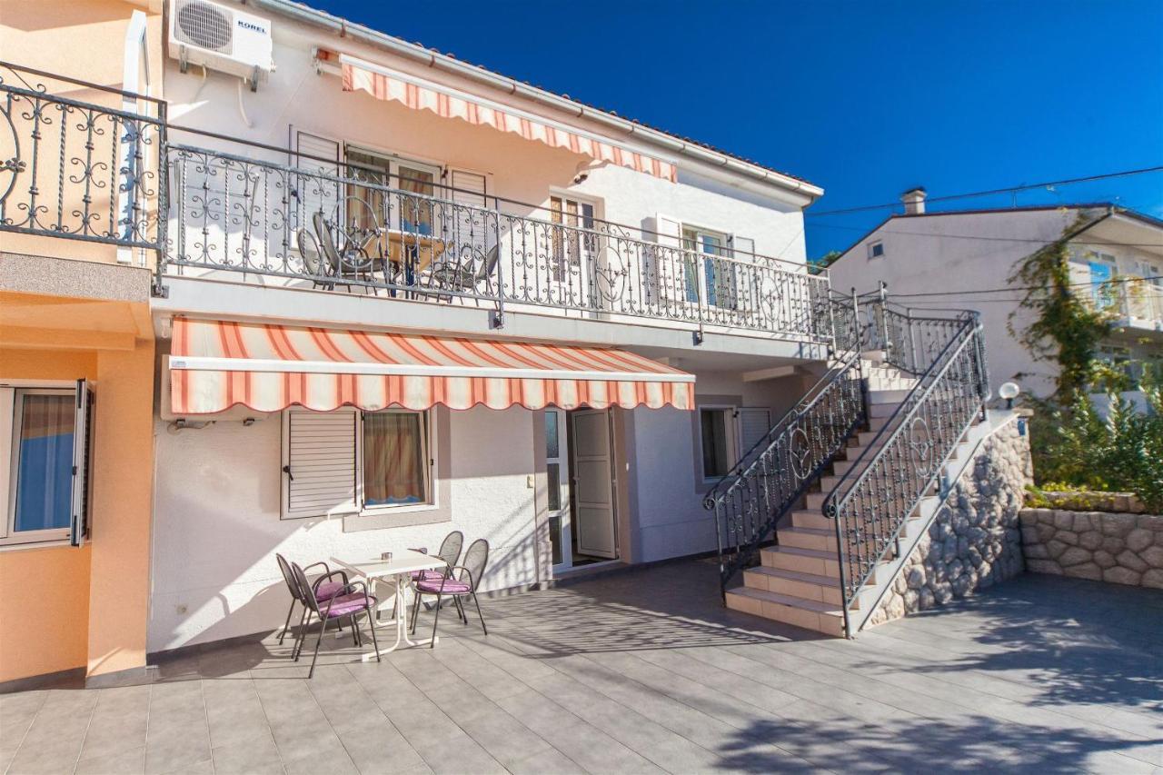 Apartments Carmen ツリクヴェニツァ エクステリア 写真