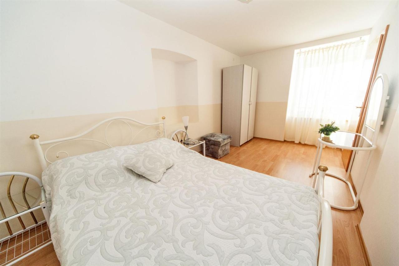 Apartments Carmen ツリクヴェニツァ エクステリア 写真