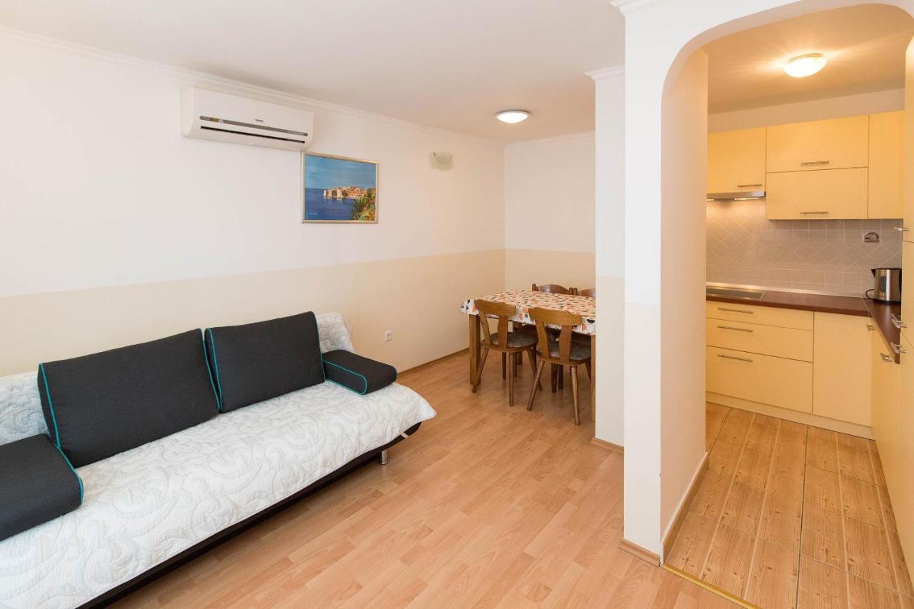 Apartments Carmen ツリクヴェニツァ エクステリア 写真